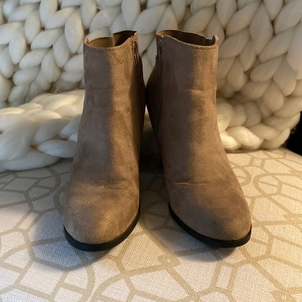 MixNo.6, beige suede, sz7.5 bootie
